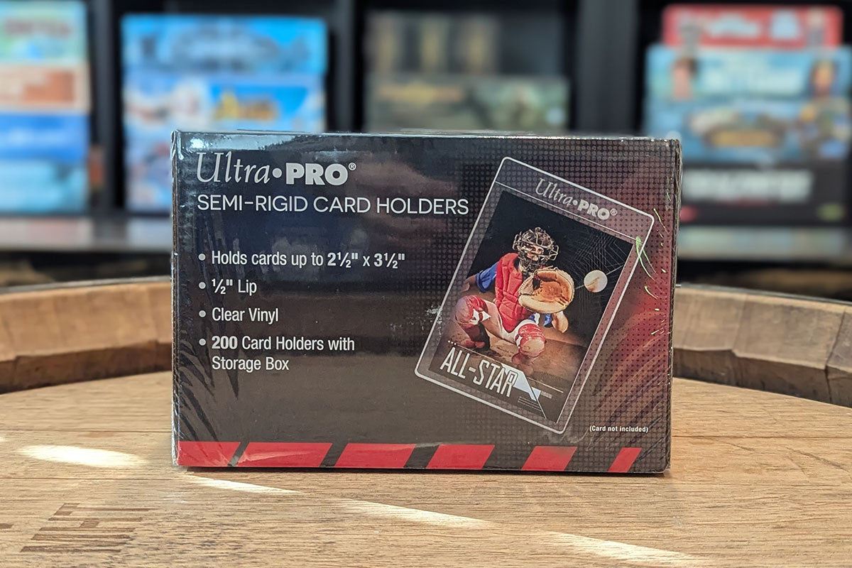 Ultra Pro: 1/2" Lip - Semi-Rigid Card Holders - 2.5" x 3.5" (200ct)